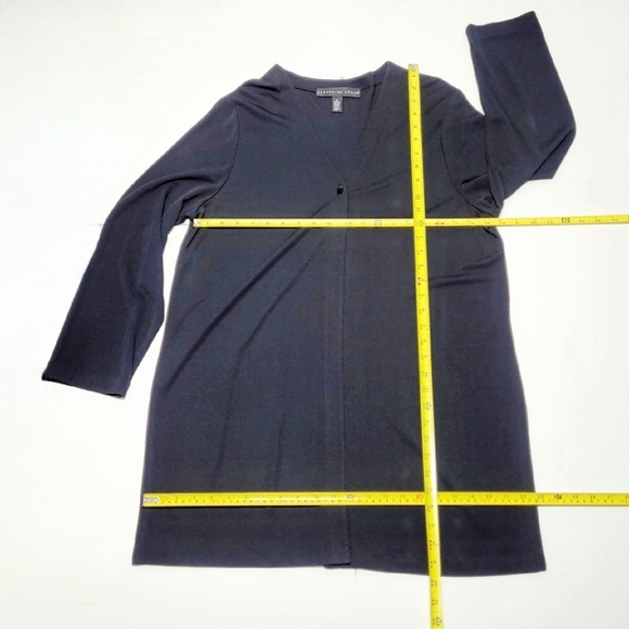 VTG JoSEPHINE CHAUS Black V-neck Long Sleeve Silky Cardigan (XL) - Picture 10 of 10